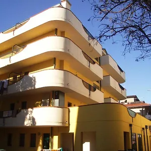 https://residence-mediterraneo.hotelinveneto.com
